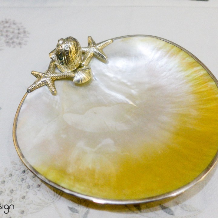 Mother of pearl plate with silver coral patterns